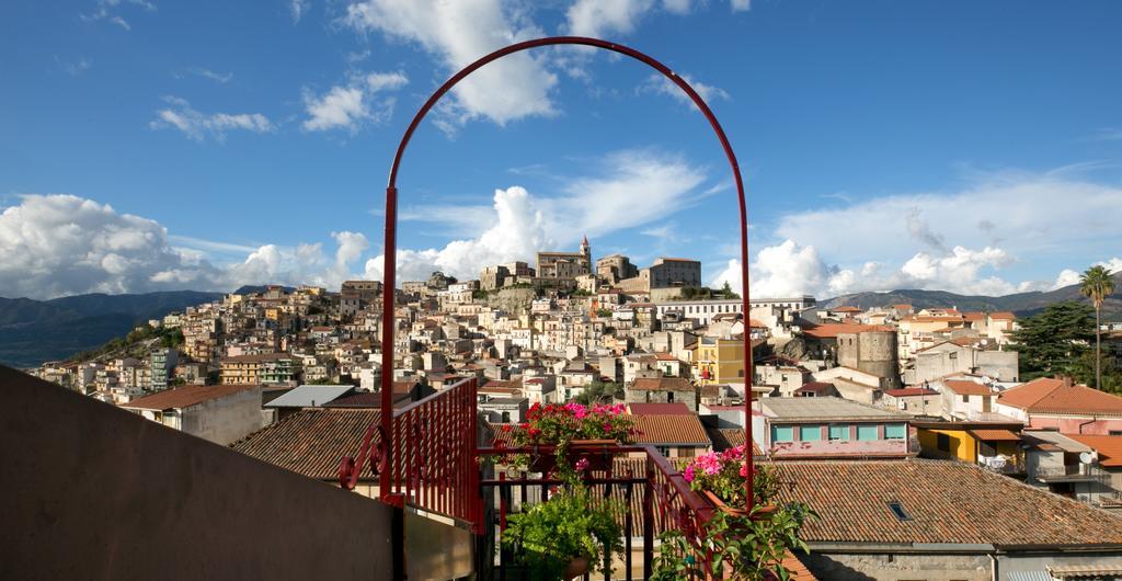 Animosa Suites Castiglione De Sicilia Esterno foto